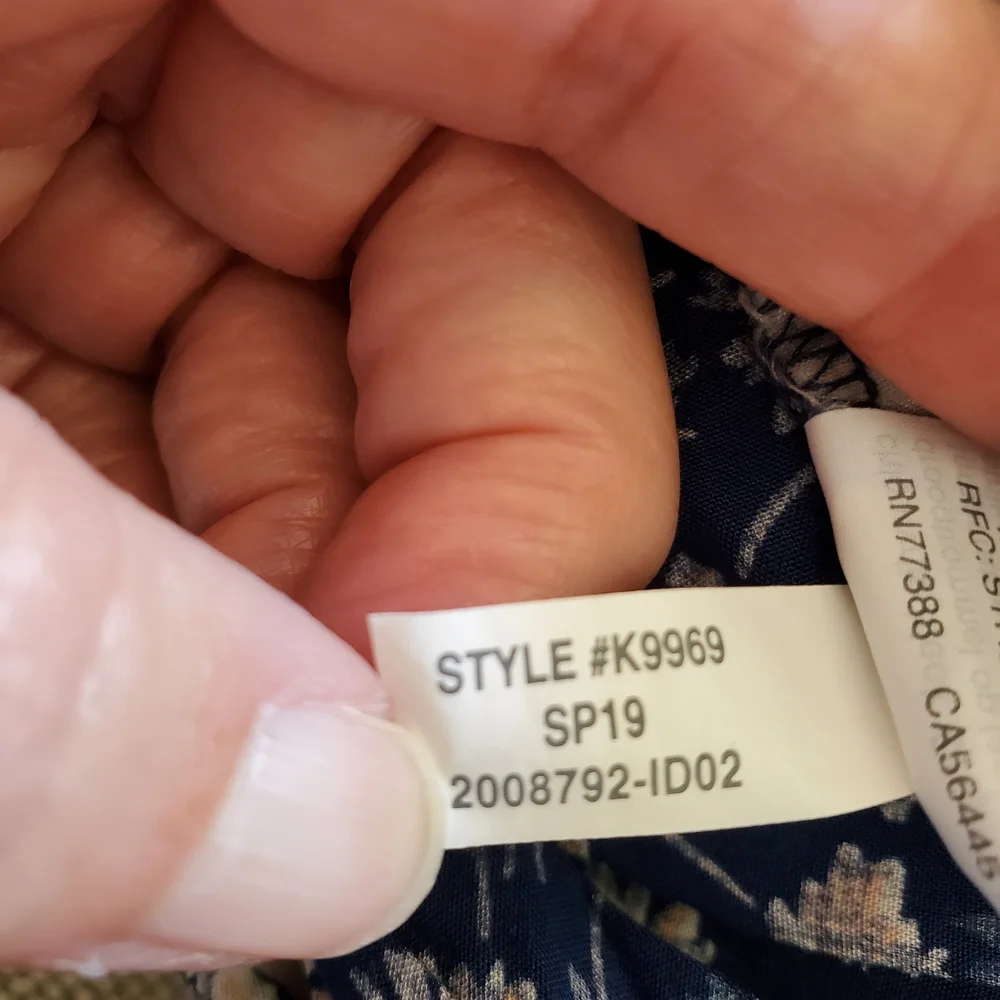 Madewell Blue and White Floral Wide-Leg Pants.  Size Medium - Picture 9 of 9